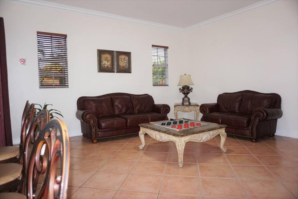 New Luxury Vacation Dream Rental- Sleeps 15! Miami Ngoại thất bức ảnh