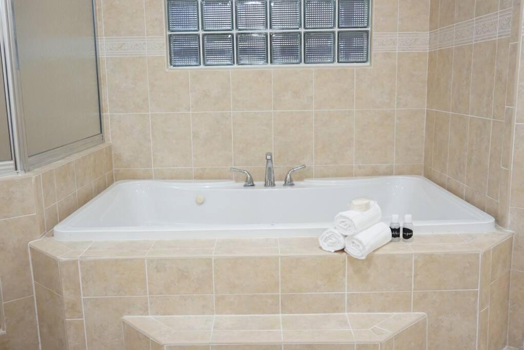 New Luxury Vacation Dream Rental- Sleeps 15! Miami Ngoại thất bức ảnh